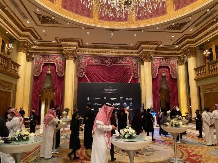 الشبكة الفاخرة السعودية The Luxury Network KSA تحتفي بإستضافة F1 السعودية