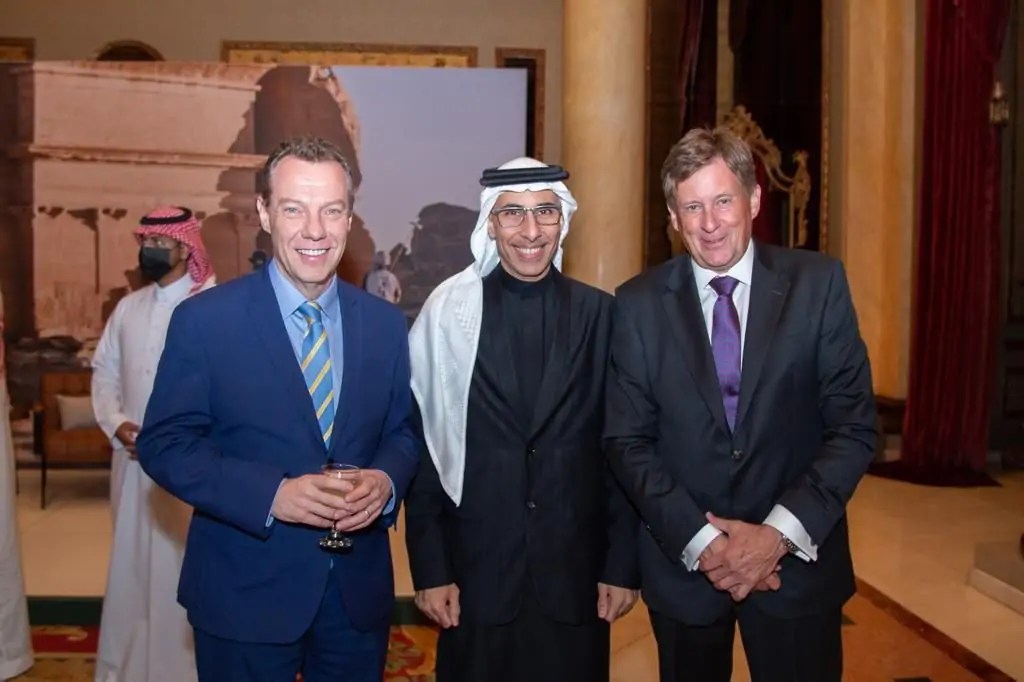 الشبكة الفاخرة السعودية The Luxury Network KSA تحتفي بإستضافة F1 السعودية