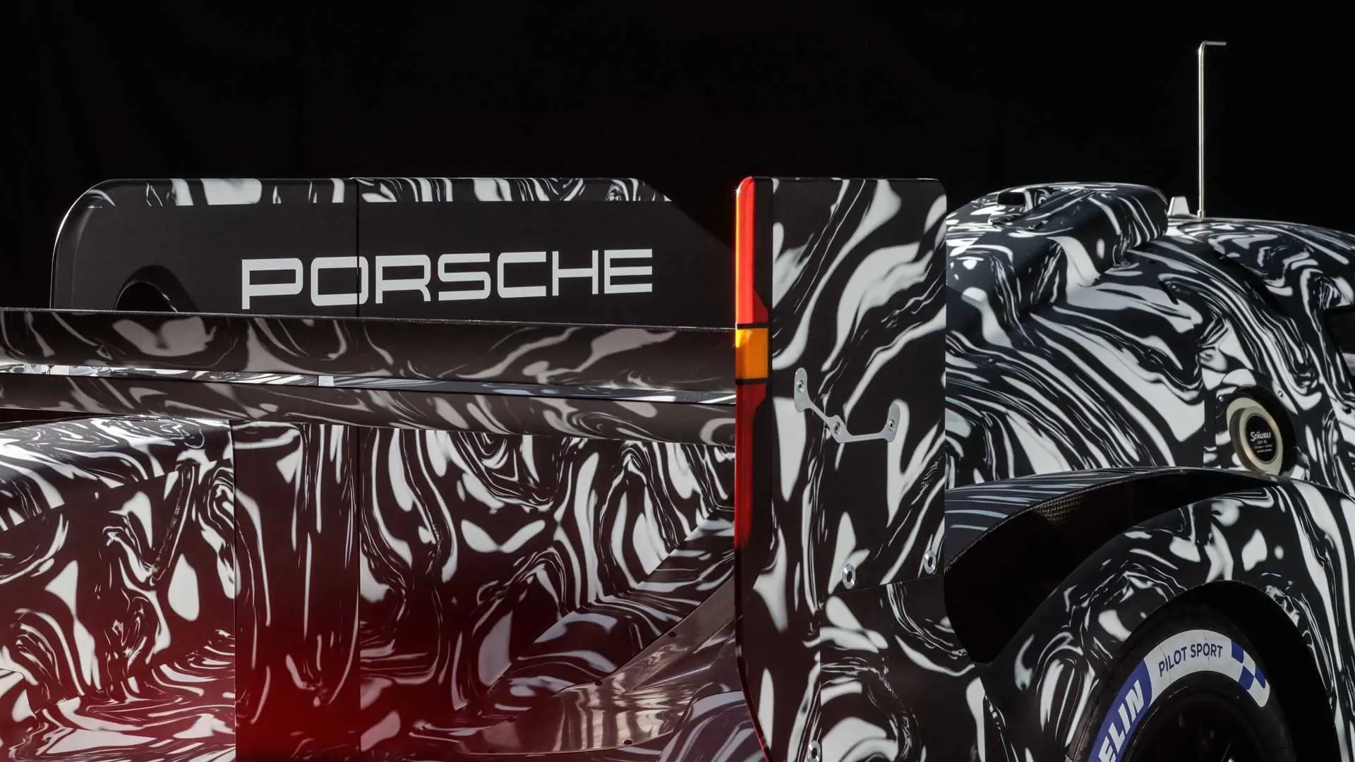 صورة تشويقية لسيارة بورش لسباق لومان هايبركار 2023
