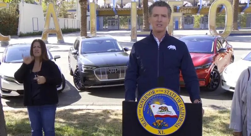 خطط جنرال موتورز للتحول الكهربائي ودعمها لحق كاليفورنيا