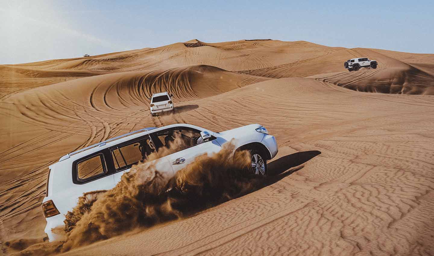 القيادة بالممرات الصحراوية 
