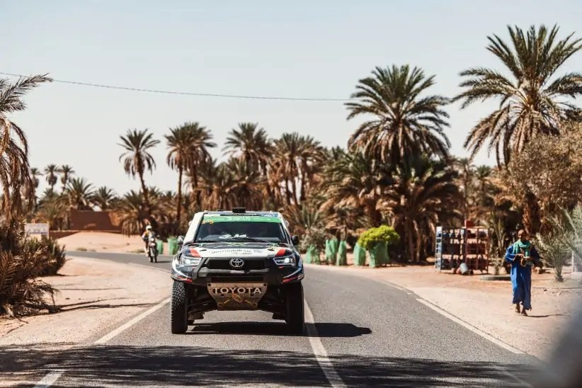 يزيد الراجحي بطل المركز الثاني في رالي المغرب