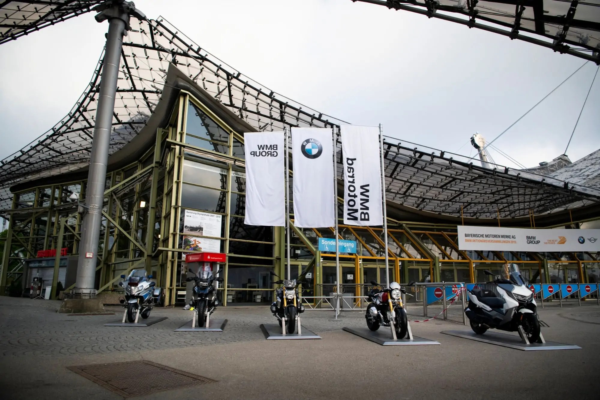 BMW تؤكد على توسعها لمنظومة النقل الكهربائية