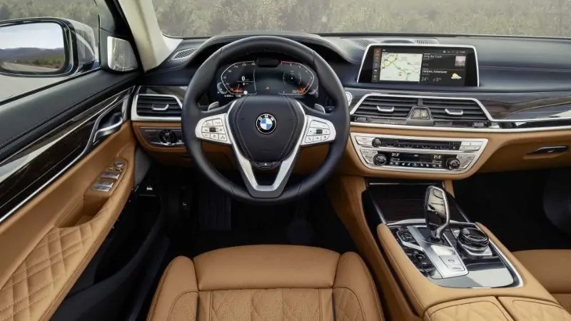 BMW تقرر وقف إنتاج محرك V12 بعد الجيل الحالي