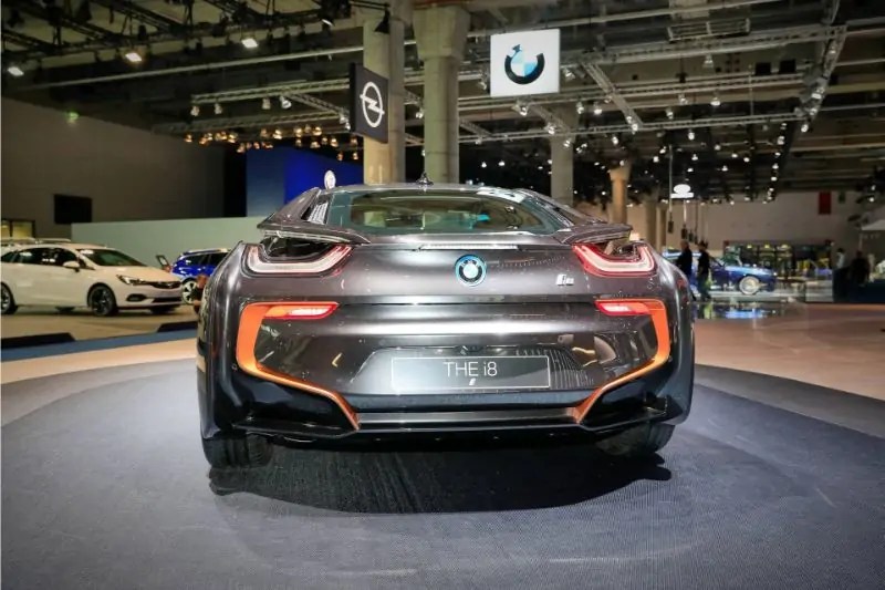 BMW i8 تحصل على نسخة خاصة أخيرة في معرض فرانكفورت للسيارات