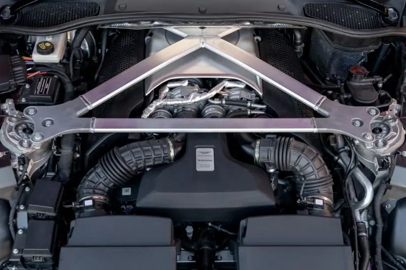 تقدم أستون مارتن محرك V8 مزدوج التوربو سعة 4.0 لترات من AMG في عدد من طرازاتها المختلفة