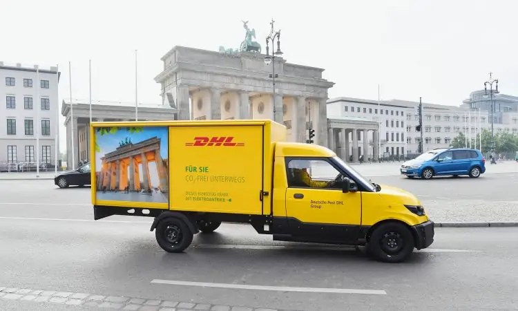 البريد الألماني يستدعي  12 ألف شاحنة كهربائية "ستريت سكوتر" لعيب فني