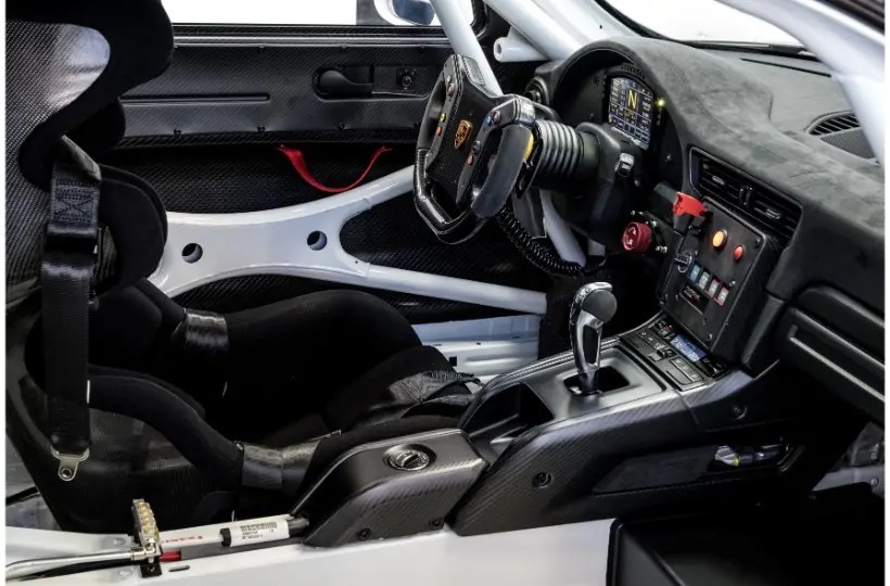 الظهور العالمي الأول لبورشه 911 GT2 RS Clubsport