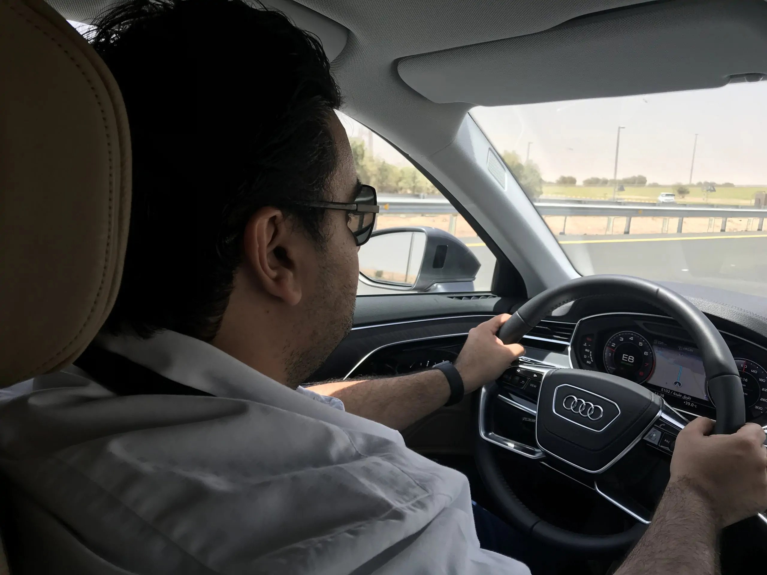 بالفيديو: تجربة أودي A8 الجديدة كليا مع عبدالرحمن الرمّال