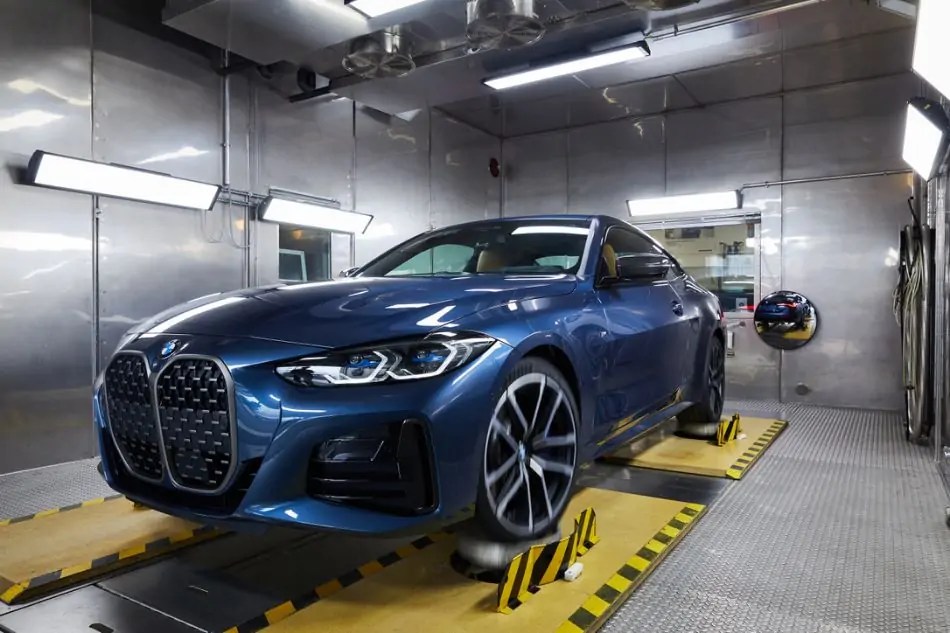 بدء انتاج BMW الفئة الرابعة في مصنع دينجولفينج