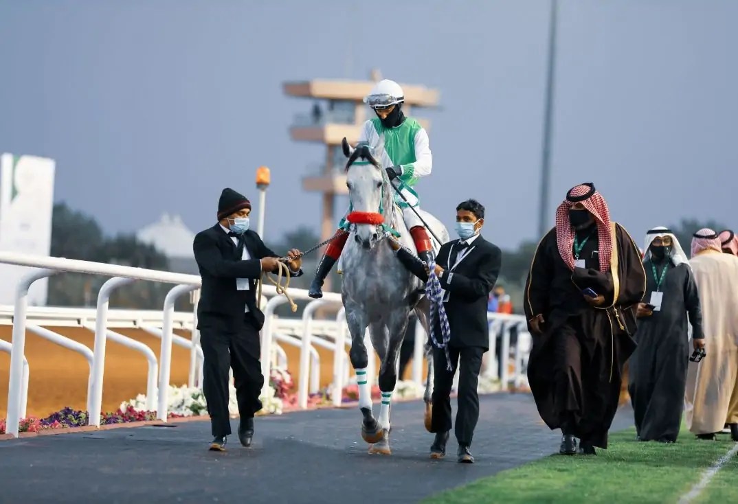 بنتلي السعودية راعي رسمي لكأس السعودية للخيول