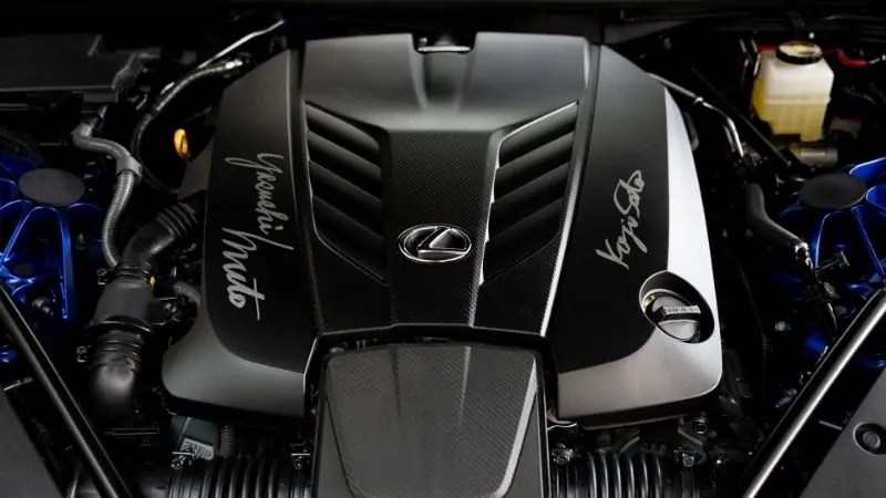 تم تسليم أول سيارة لكزس LC 500 كشف Inspiration Series موديل 2021 التي تم بيعها في بداية هذا العام 