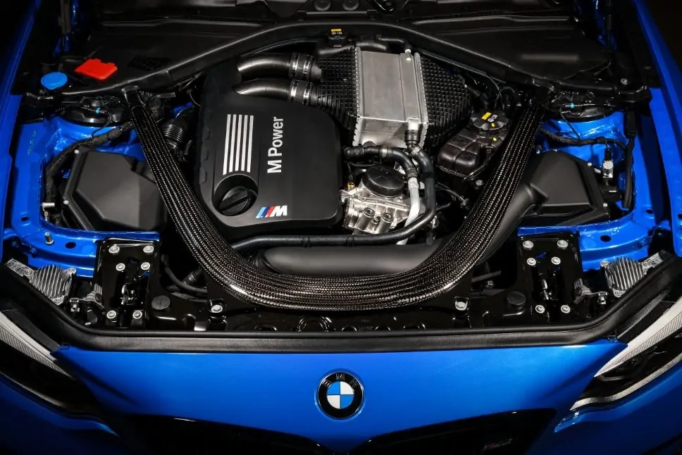 تعرف على BMW M2 CS لعام 2021