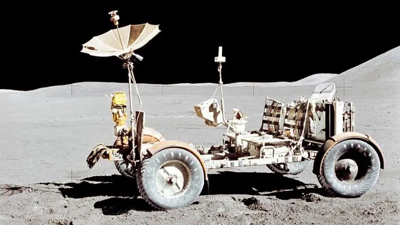 تعرف على أول وآخر سيارة مشت على سطح القمر