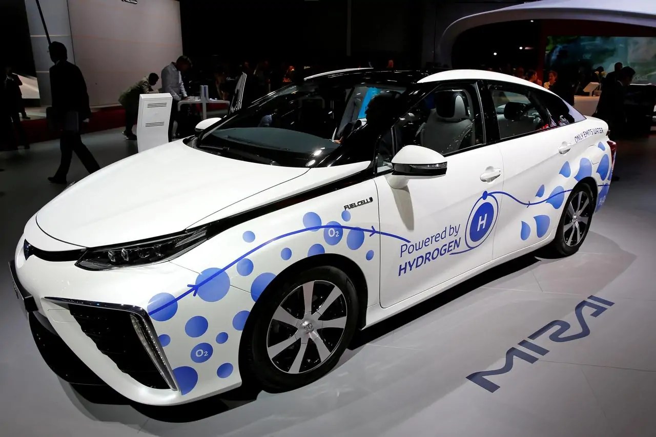 تويوتا تخطط لتصدر قائمة الأكثر انتاجا للسيارات الكهربائية وذاتية القياده