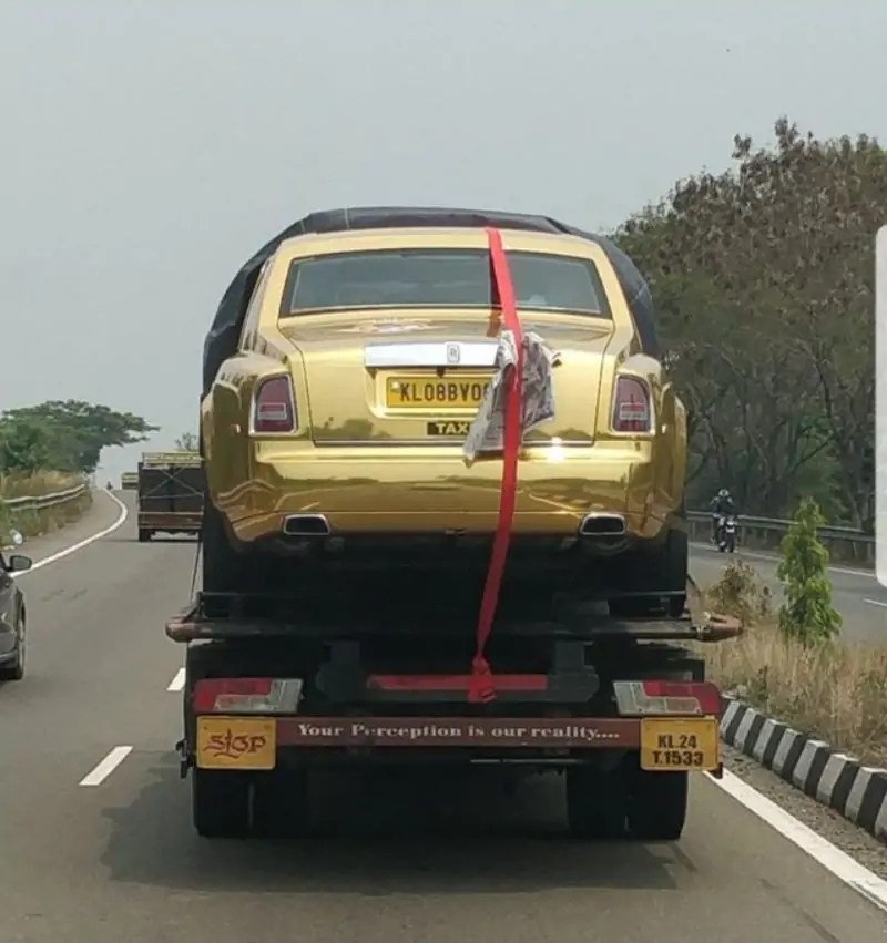 إذا كنت تخطط لزيارة ولاية كيرالا الهندية، فيجب أن نخبرك أولاً بأن هناك سيارة تاكسي رولز رويس فانتوم