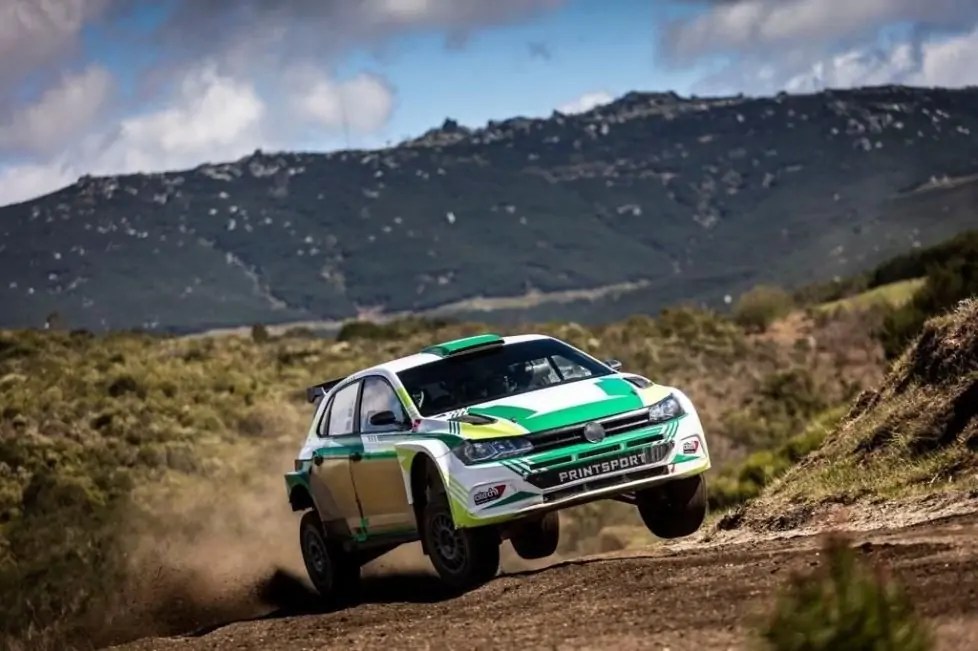 سائق WRC-2 السعودي راكان الراشد يثني على دور المنافسات المحلية في صقل مهارات السائقين