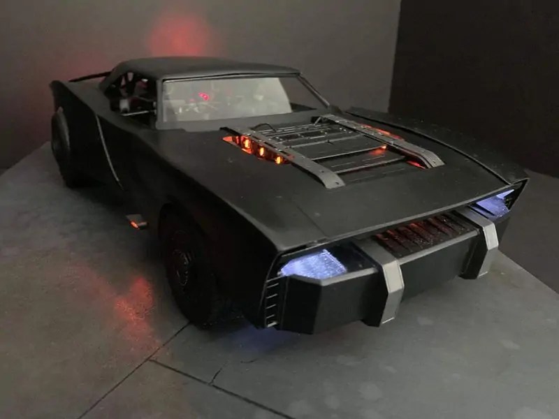 سيارة باتموبيل الجديدة التي سيقودها باتمان في فيلم The Batman المنتظر