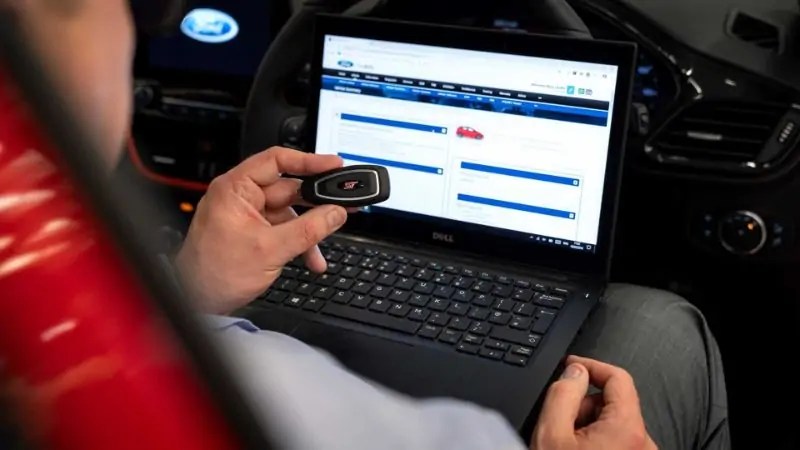 فورد تكشف عن تقنية تقي من سرقة السيارات التي تعمل بدون مفاتيح في أوروبا