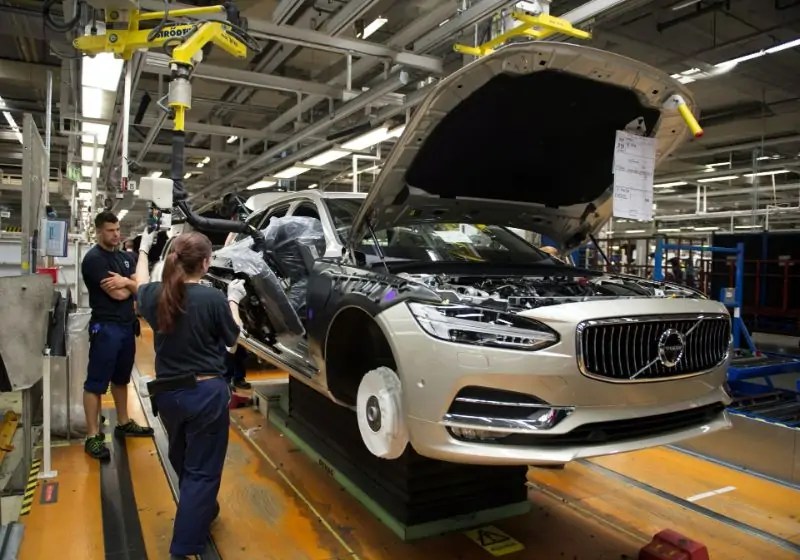 أعلنت شركة فولفو للسيارات أنها ستستأنف الإنتاج في مصنع تورسلاندا في السويد في 20 أبريل