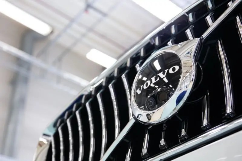 أعلنت شركة فولفو للسيارات أنها ستستأنف الإنتاج في مصنع تورسلاندا في السويد في 20 أبريل
