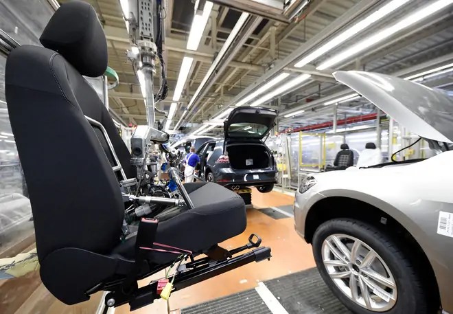 فولكس فاجن تتعاون مع بروس لتصنيع مقاعد السيارات على نطاق عالمي