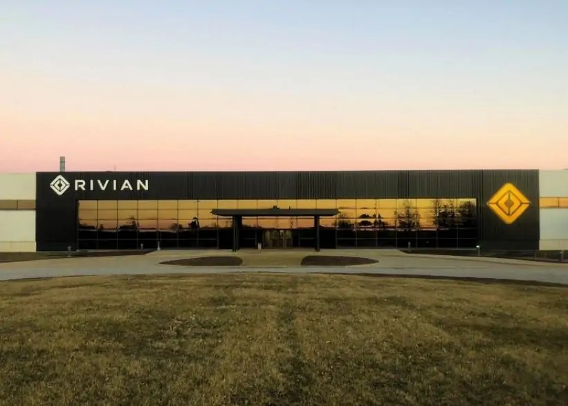 مصنع جديد لشركة ريفيان قيد الإنشاء