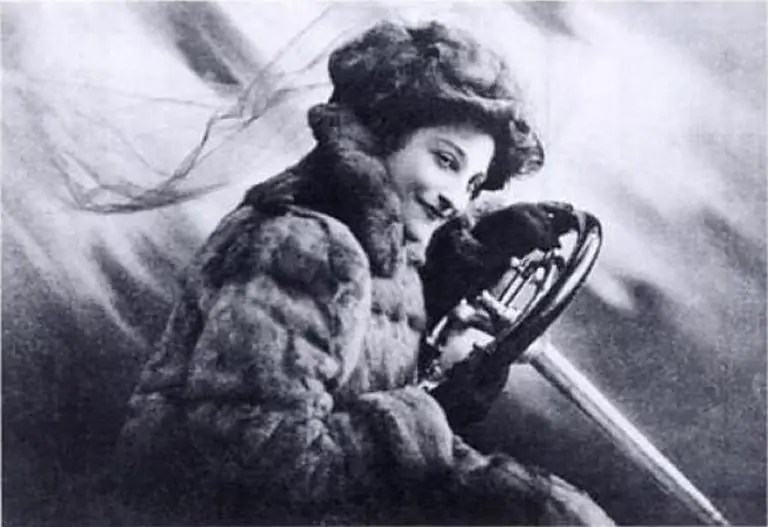 قصص 11 امرأة غيرن تاريخ صناعة السيارات كمخترعات ومتسابقات