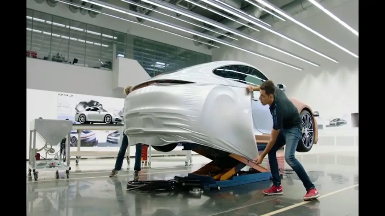 كيف يحول مهندسو تصميم السيارات قيود الشركات لمصدر للابداع