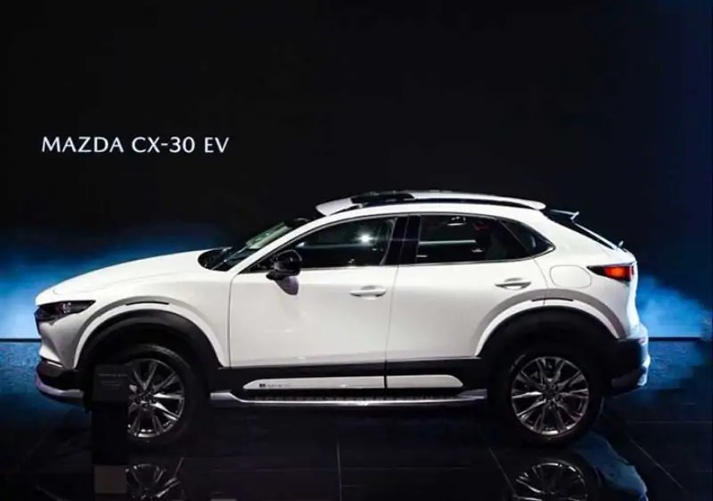تصميم وموعد بدء بيع مازدا CX-30 EV بالسوق الصيني