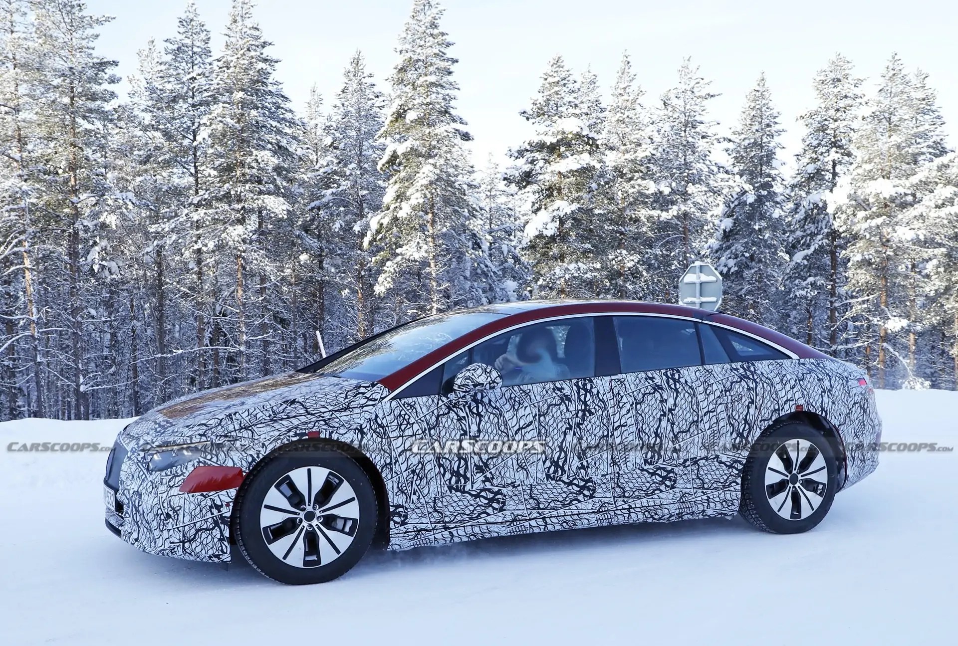 مرسيدس 2022 EQS الكهربائية ستشعل المنافسة بين Audi E-Tron و Tesla Model S