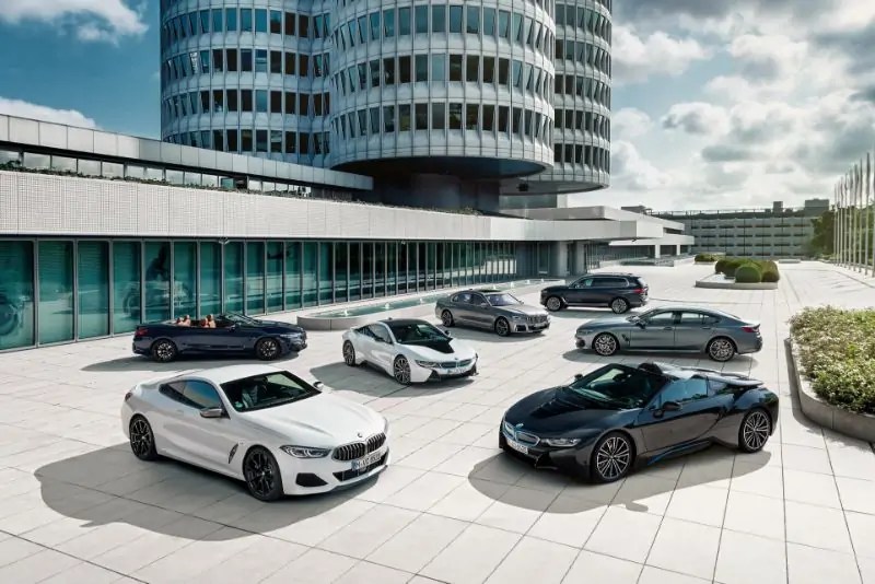 في وقت سابق من هذا الأسبوع، أعلنت شركة BMW عن كونها أكبر شركة لصناعة السيارات الفاخرة في الولايات المتحدة