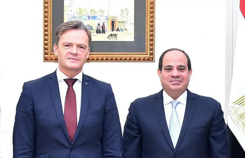 مرسيدس-بنز تخطط لافتتاح مصنع في مصر