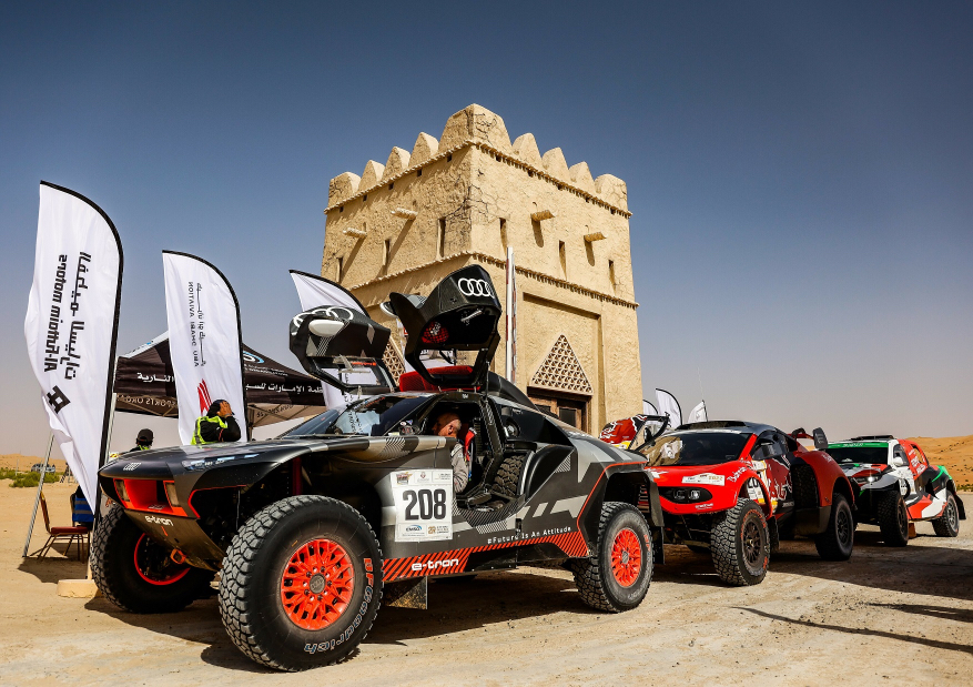 أودي RS Q e-tron تفوز بأول لقب في الصحراء في رالي أبوظبي
