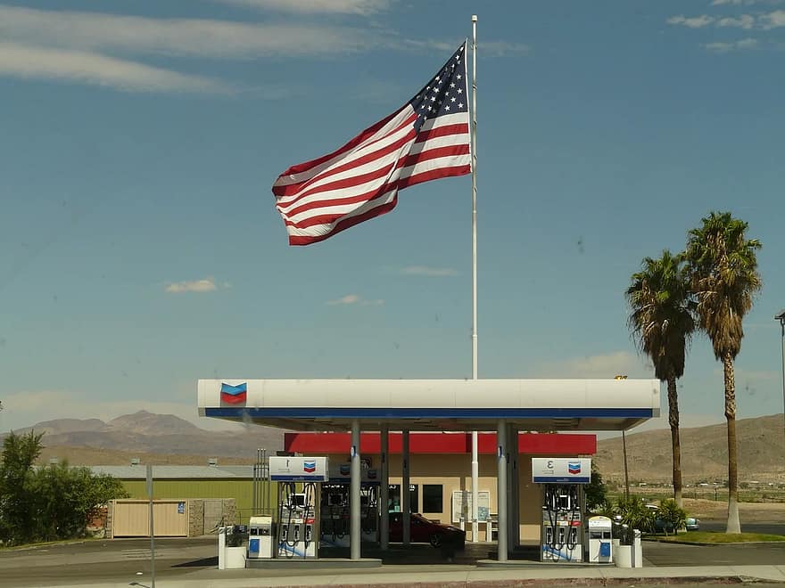 ارتفاع جنوني لأسعار البنزين بأمريكا وجالون فلوريدا 6.43 دولار