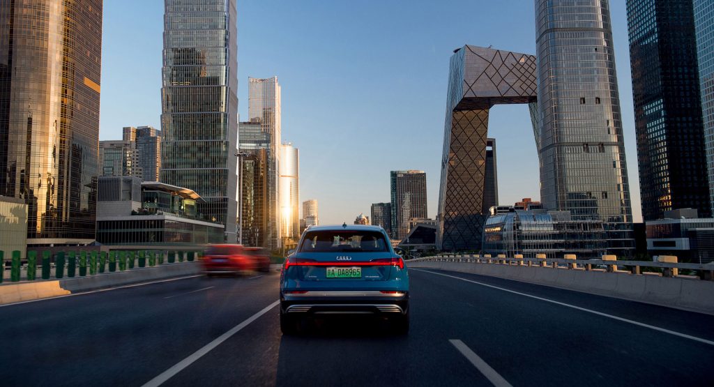 الصين تمدد دعم السيارات الكهربائية بسبب انخفاض مبيعات السيارات