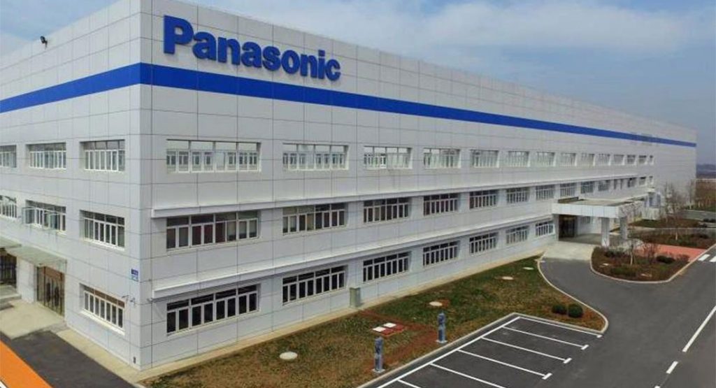 باناسونيك تبني أكبر مصنع بطاريات للسيارات الكهربائية في العالم لشركة تسلا