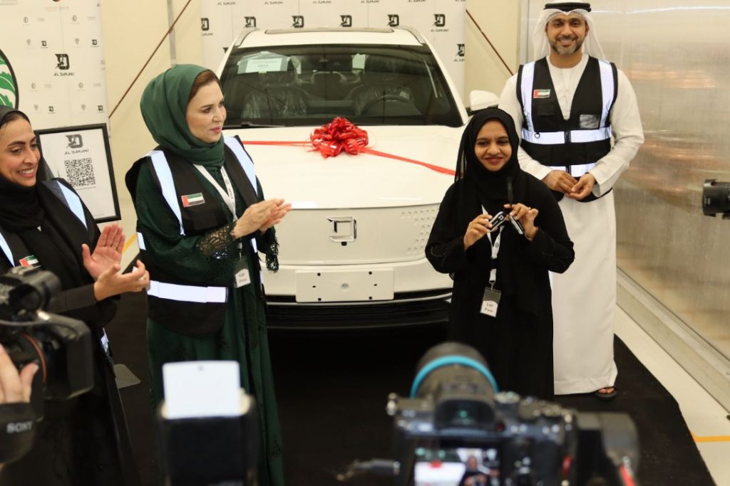 تدشين مصنع الدماني للسيارات الكهربائية بطاقة 10 آلاف سيارة بمدينة دبي الصناعية