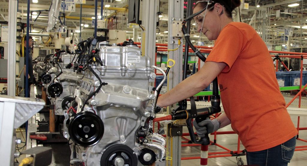 ستيلانتس تستثمر 99 مليون دولار في أمريكا الشمالية لإنتاج المحركات الهجينة