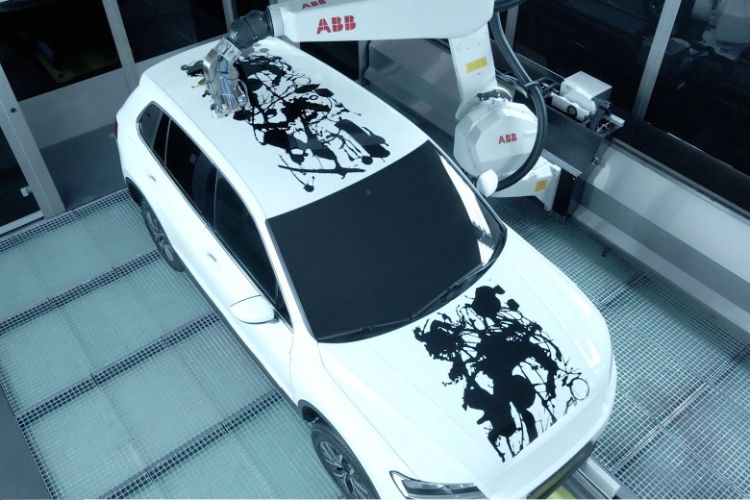 شركة ABB تستعرض روبوت يُمكنه طلاء سيارة فنية في 30 دقيقة!