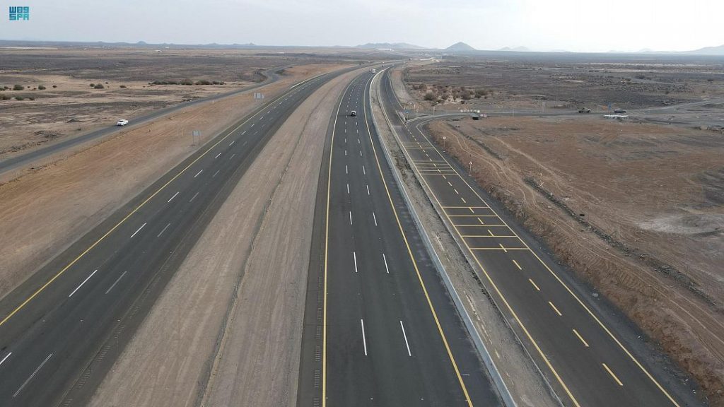 طريق المدينة المنورة / مكة المكرمة تحقيق مستهدفات الإستراتيجية لخدمة واستقبال 30 مليون معتمر
