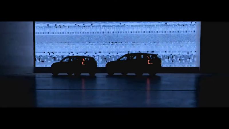 فولفو تشوق لسيارة اس يو في كهربائية جديدة قادمة كموديل 2023