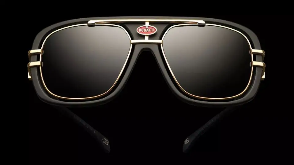 نظارتان ماركة بوغاتي بثمن سيارة نيسان فيرسا