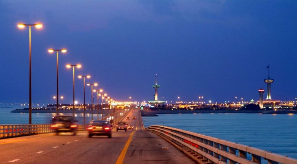 3 مليون مسافر يعبرون جسر الملك فهد للبحرين خلال شهر واحد فقط