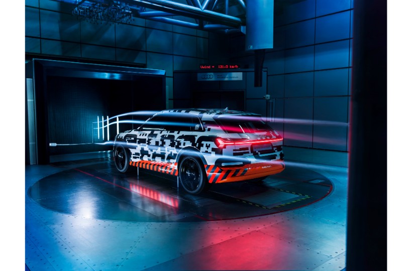 Audi e-tron تدخل المرحلة الثانية من برنامج اختبارات نفق الرياح الصارم في إنغولشتات