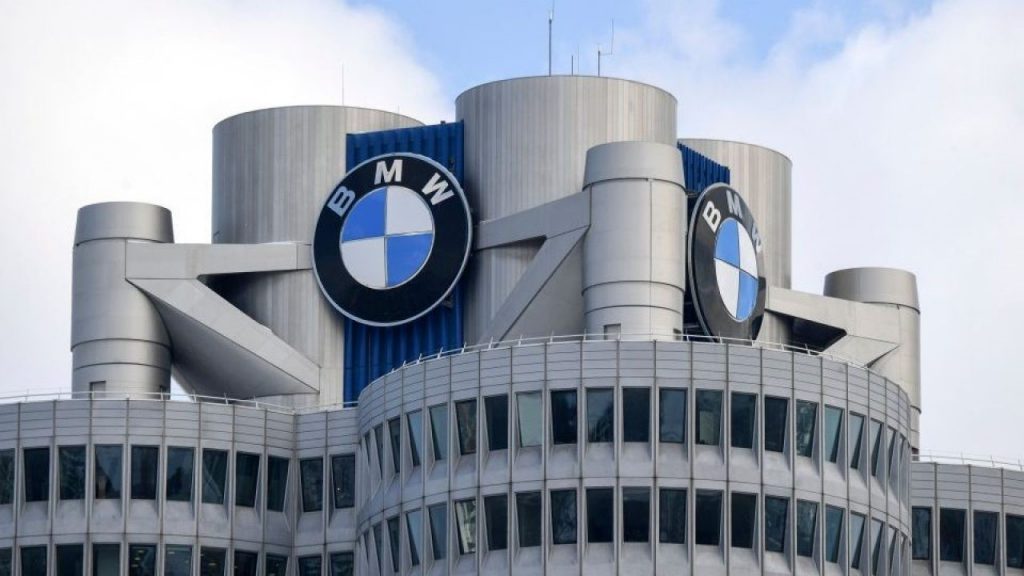 BMW  تفتتح مصنعا جديدا للبطاريات والمحركات الكهربائية بدينجولفينج
