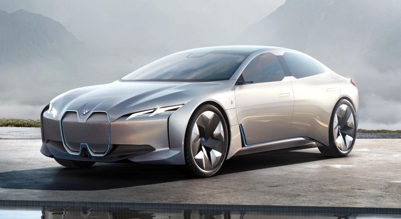 BMW تواجه مشكلة في بيع السيارات الكهربائية وتقترح الحل