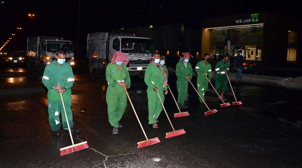 أمانة المدينة المنورة : استمرار حملات التنظيف والتعقيم خلال العشر الأواخر من شهر رمضان