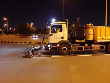 أمانة منطقة الرياض: تكثف أعمال تنظيف الخطوط الأرضية لطرقات العاصمة