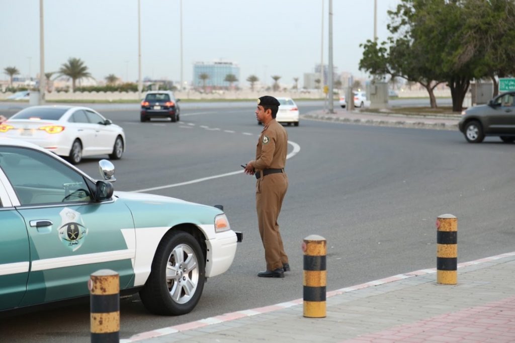 إدارة المرور: الالتزام بقواعد السير وآداب الطريق مهم لتحقيق السلامة العامة
